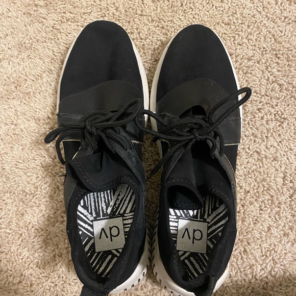 NWOT: DV by Dolce Vita Slip on Sneakers - Picture 2 of 2